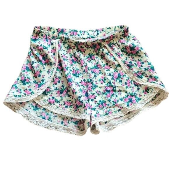CRUSH by ABC Family Flower Lace Shorts - Picture 2 of 6